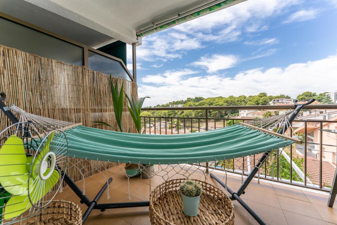 Beach Front Retro Hideaway In Salou Exterior foto