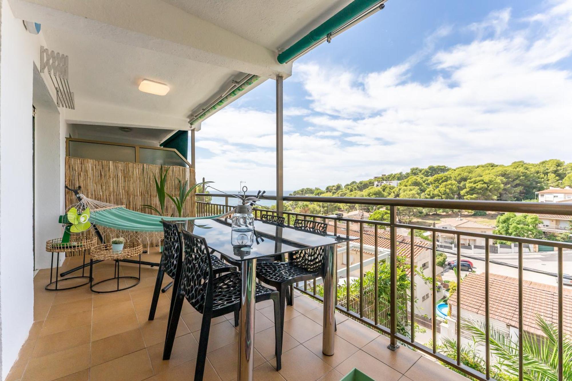 Beach Front Retro Hideaway In Salou Exterior foto